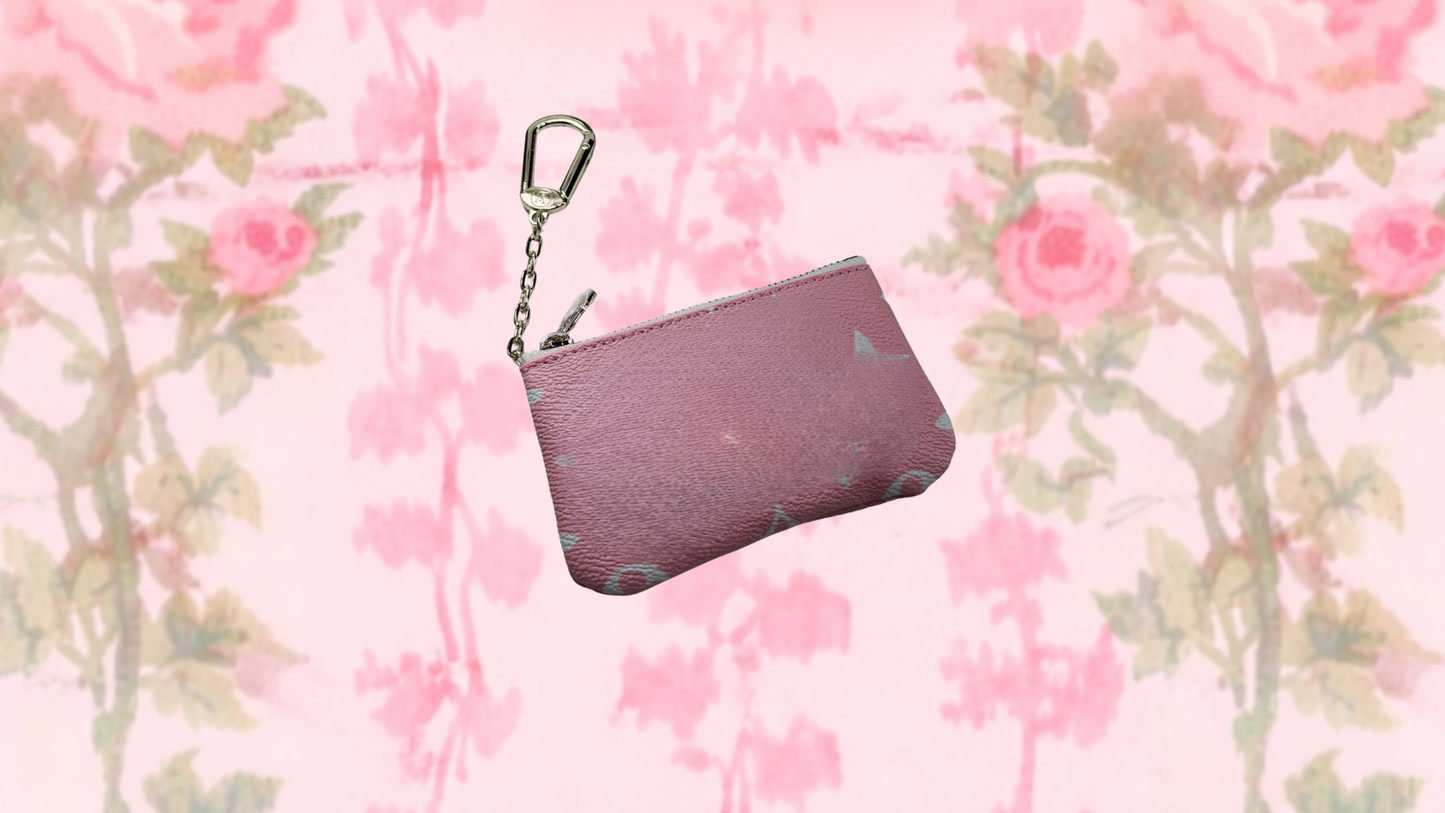 Aubrie coin holder