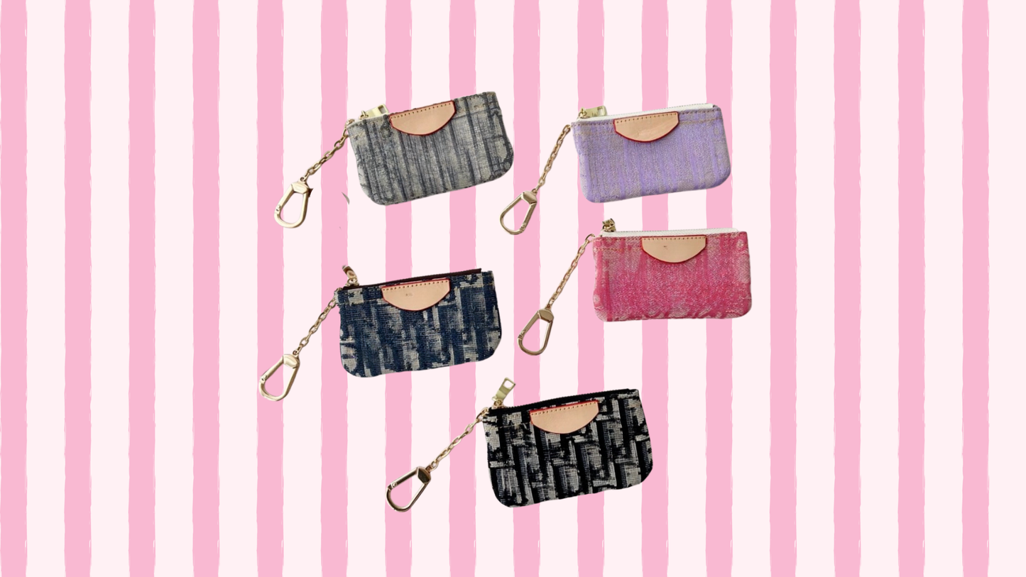Roxy coin holders